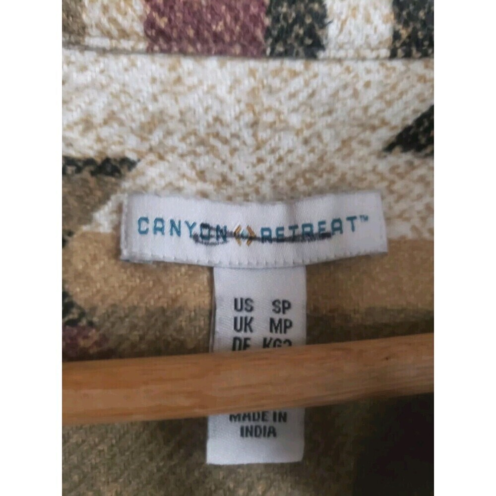 Canyon Retreat Top Womens Small Brown Aztec Tribal Flannel Shacket Pearl Button - Picture 3 of 7